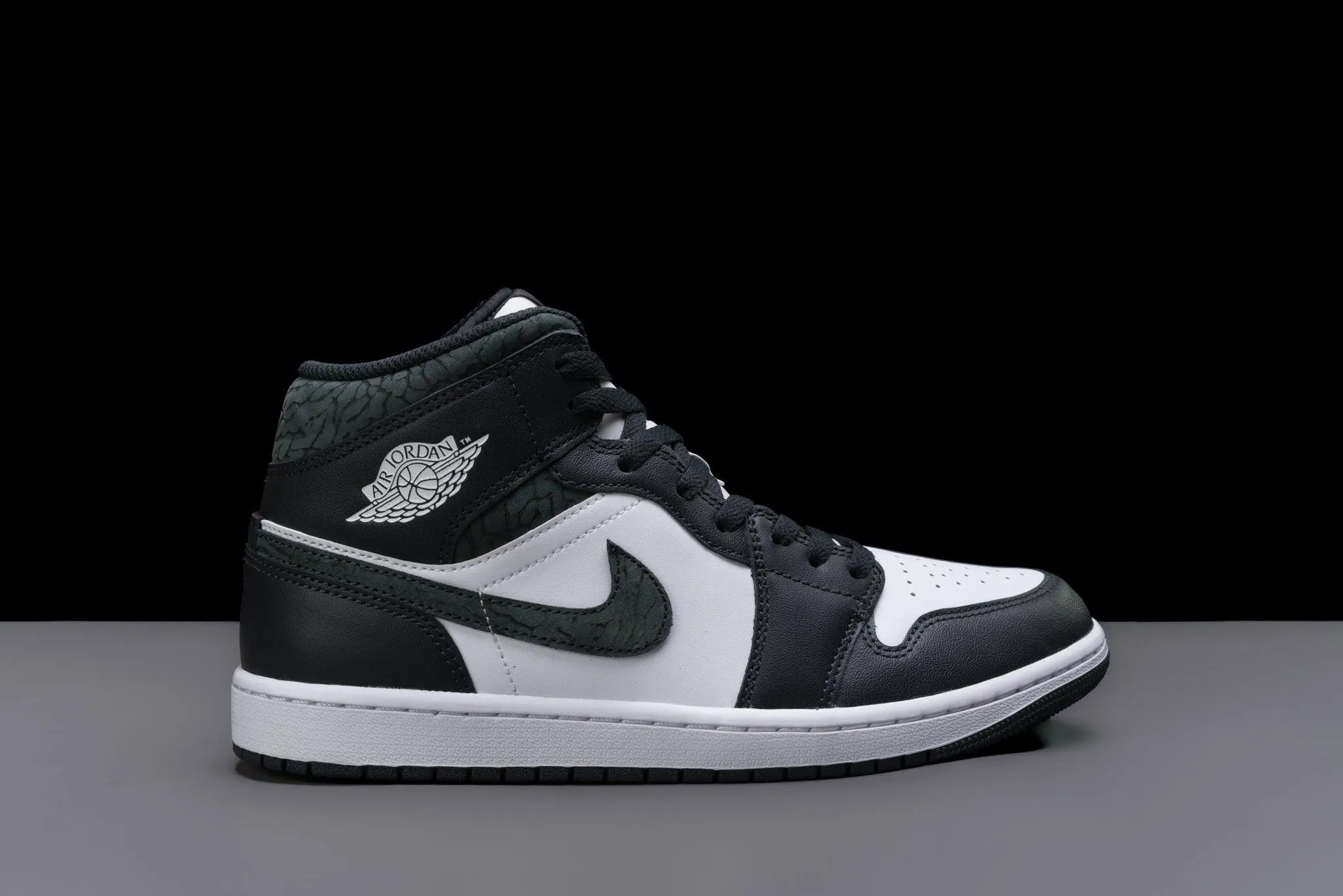 Air Jordan 1 Mid SE 'Panda Elephant'