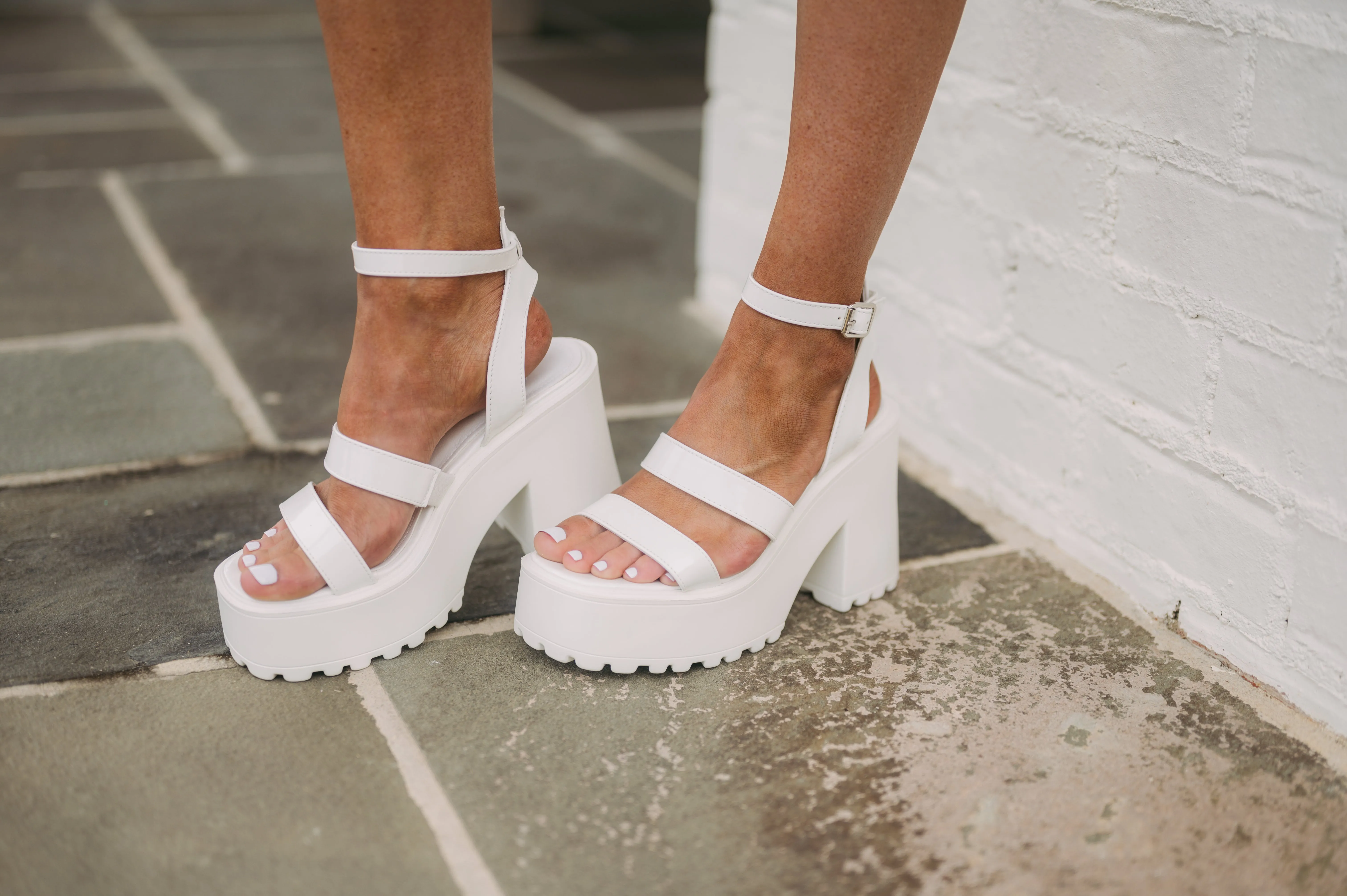 Amozae-Benee Chunky Heels-White