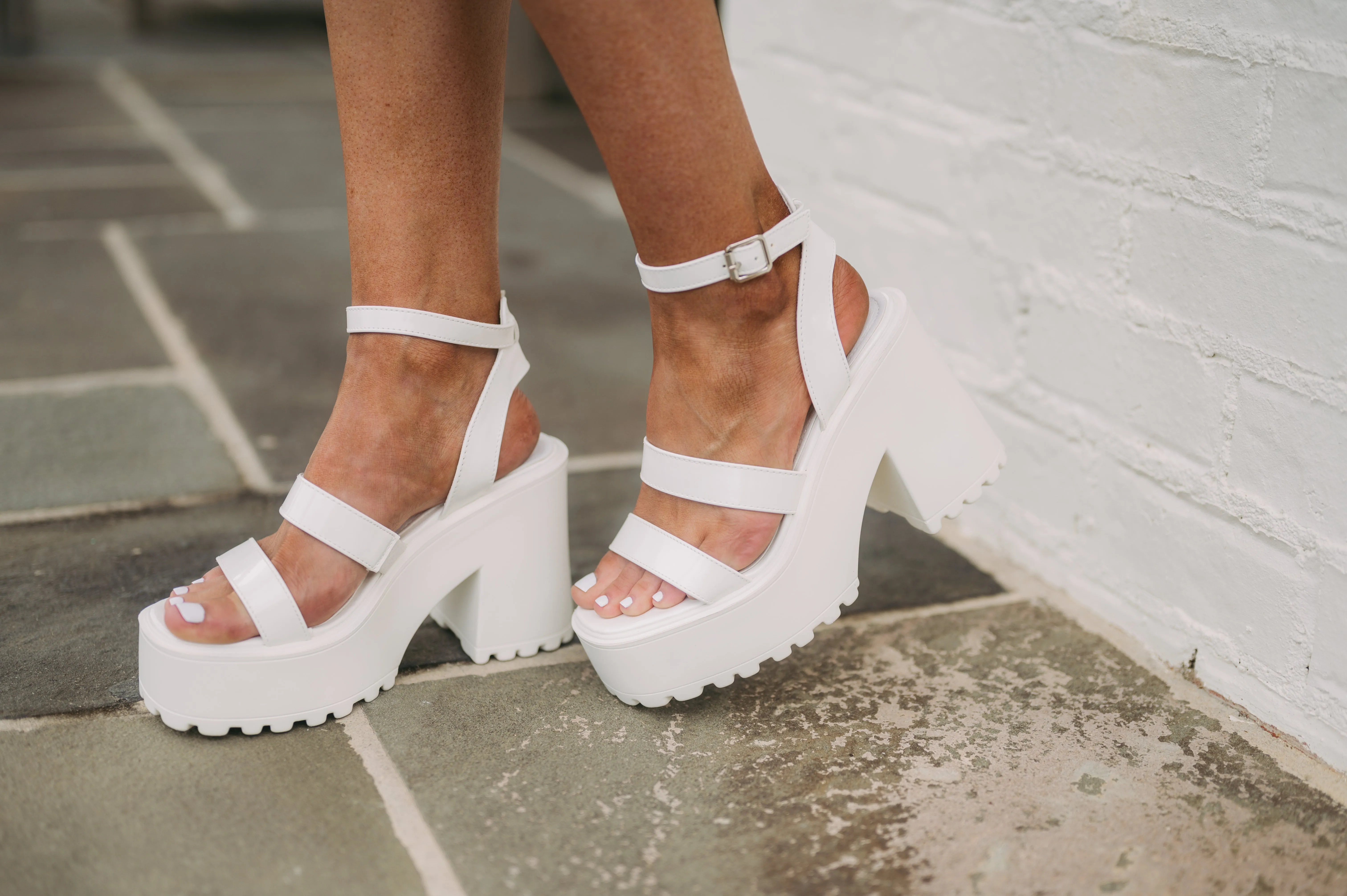 Amozae-Benee Chunky Heels-White