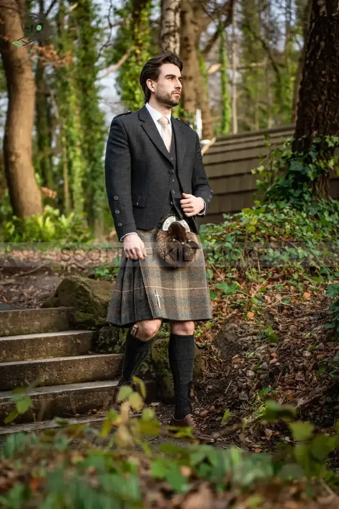 ARROCHAR TWEED KILT OUTFIT IN CHARCOAL