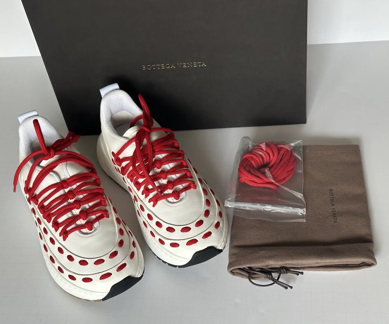 Bottega Veneta Mens Leather White/Red Sneakers 8.5 US (41.5 Eu) 578305 NIB $990