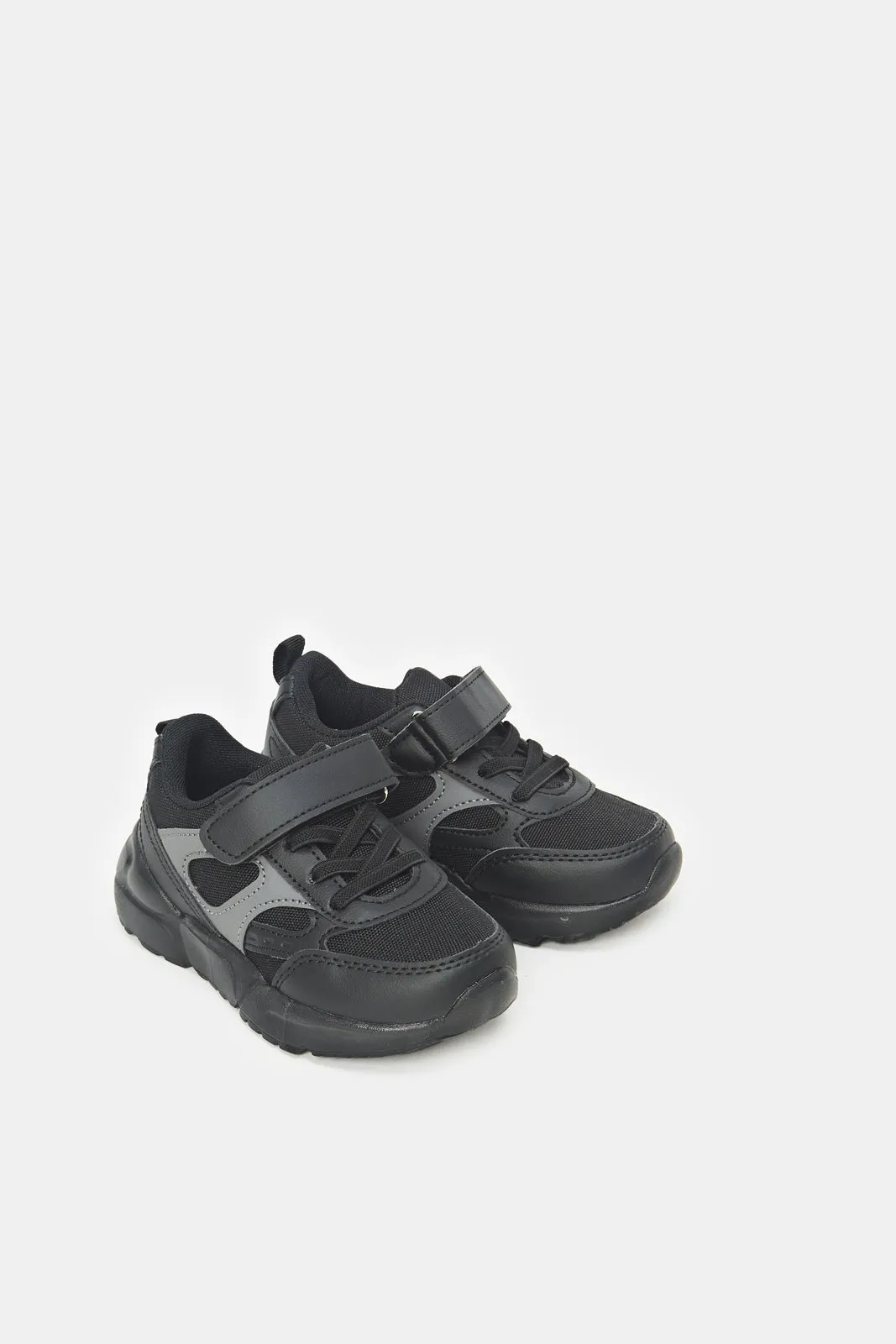 Boys Triple Black Chunky Sneaker