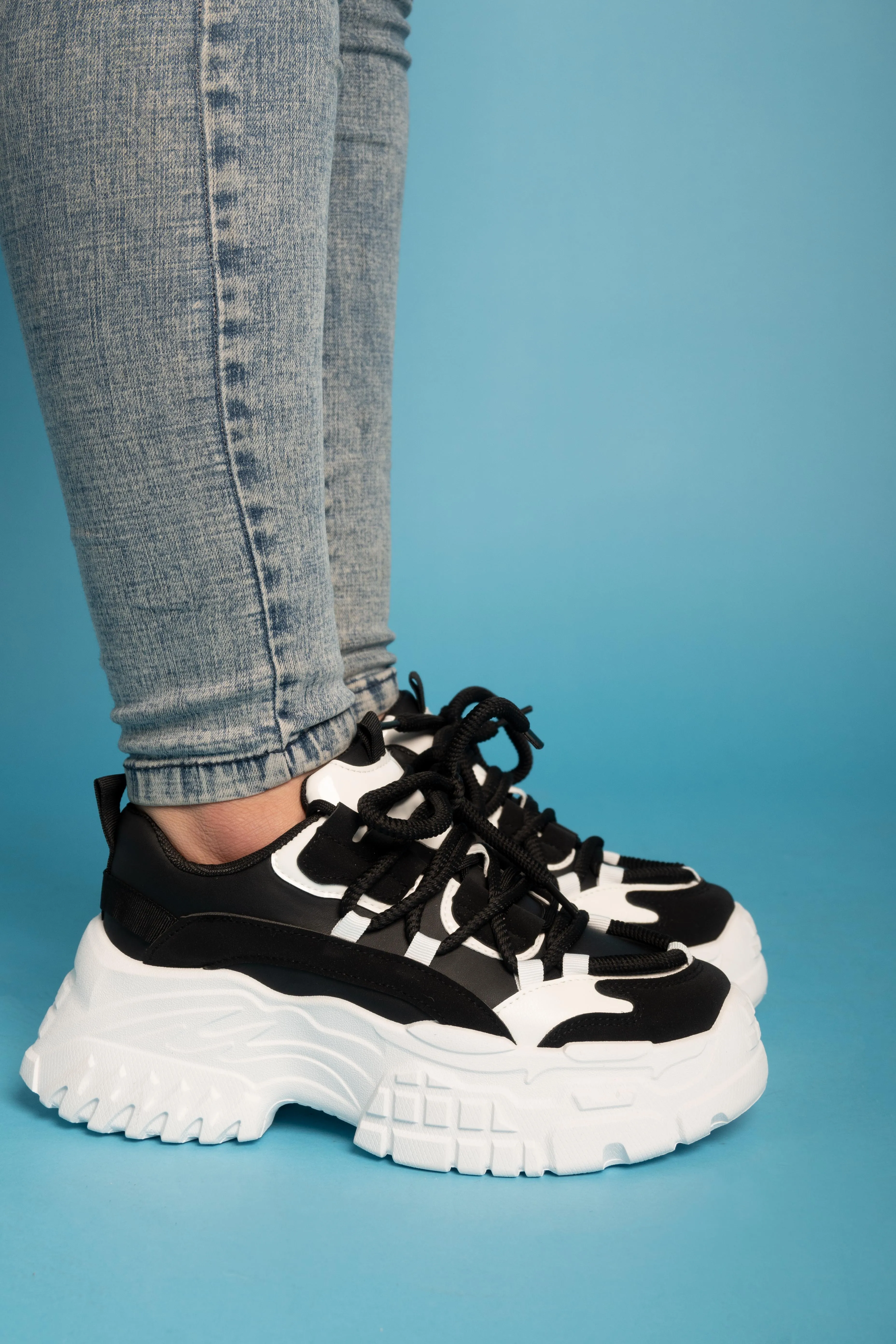 Chunky Edge Sneakers - Black