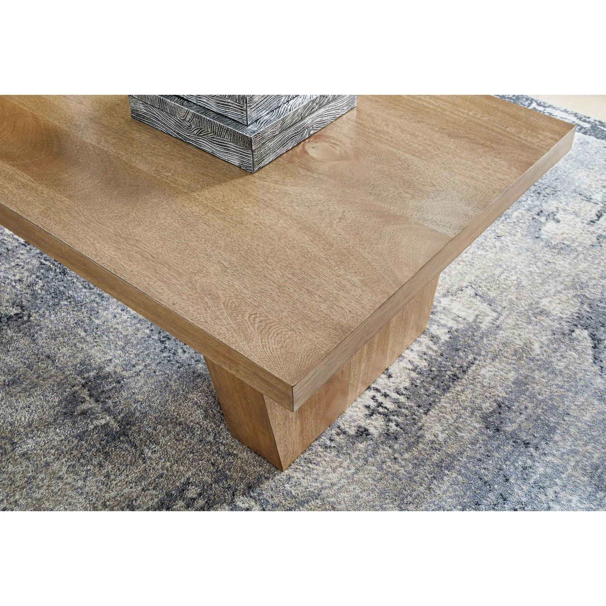 Kristiland Coffee Table