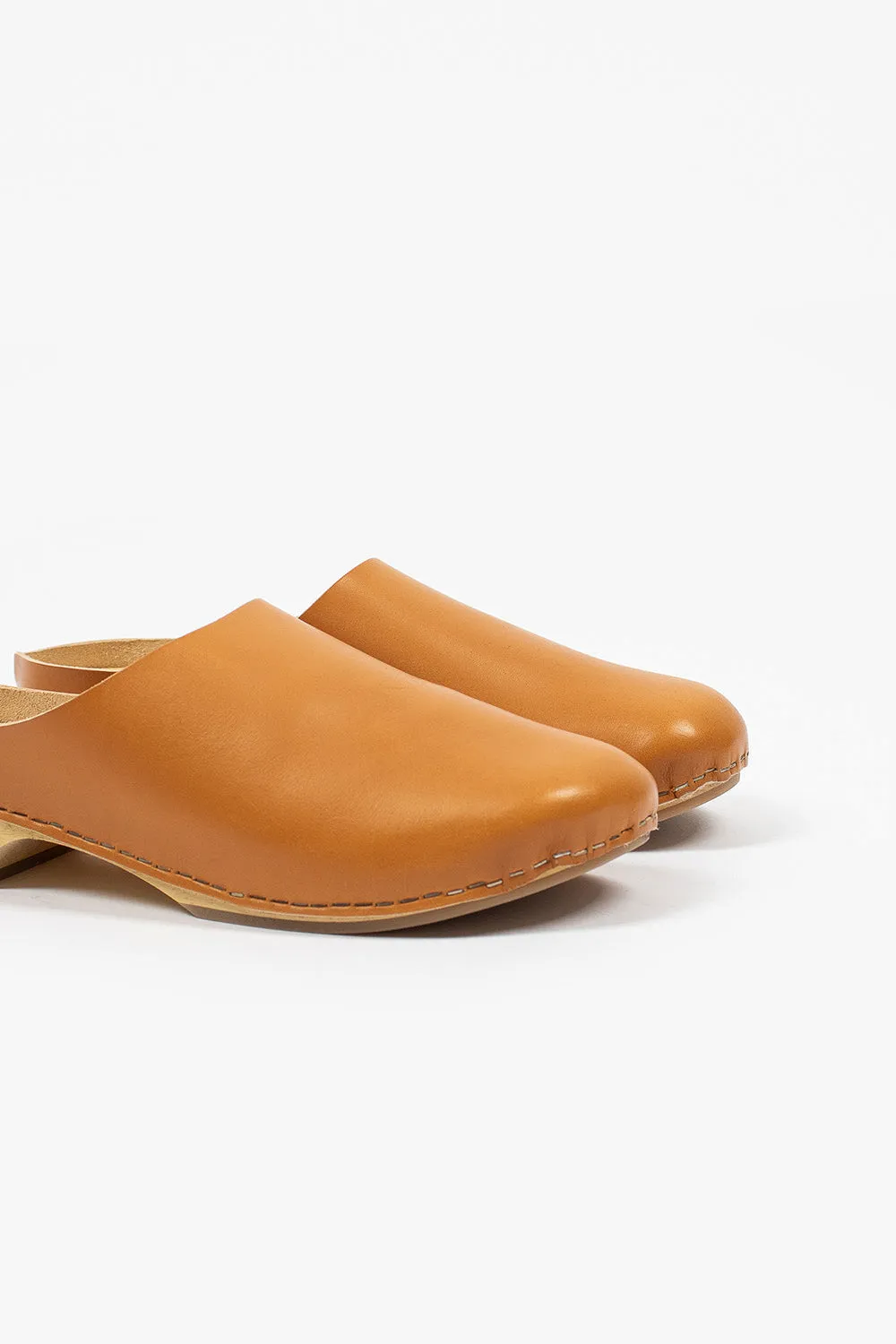 Low Leather Clog Natural