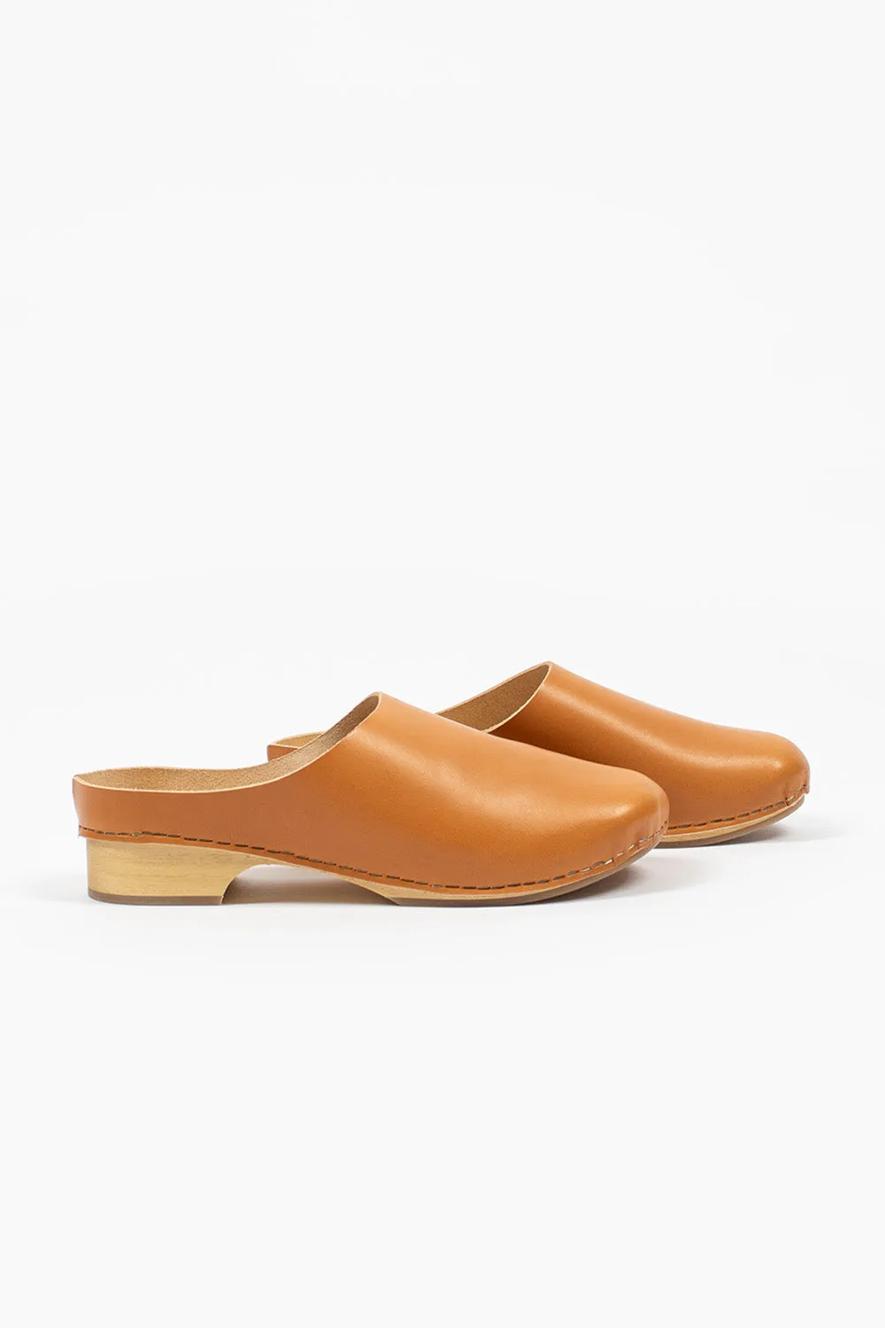 Low Leather Clog Natural