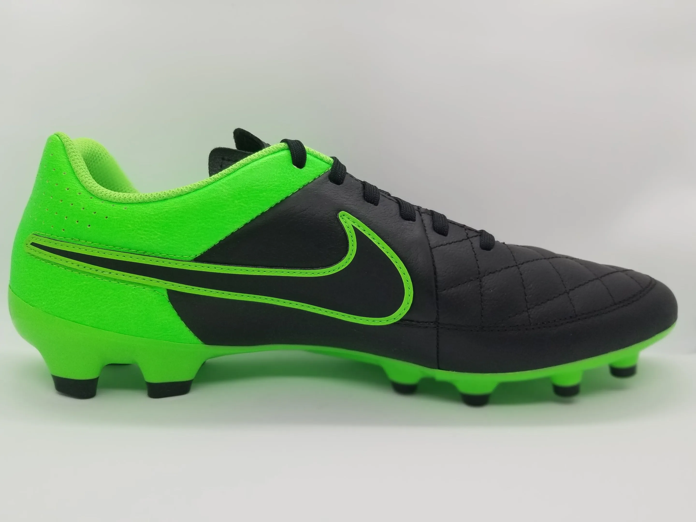 Nike Tiempo Genio FG