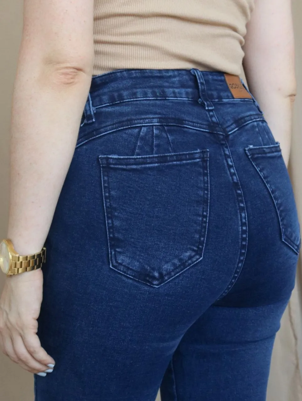 PANTALÓN FLARE JEAN