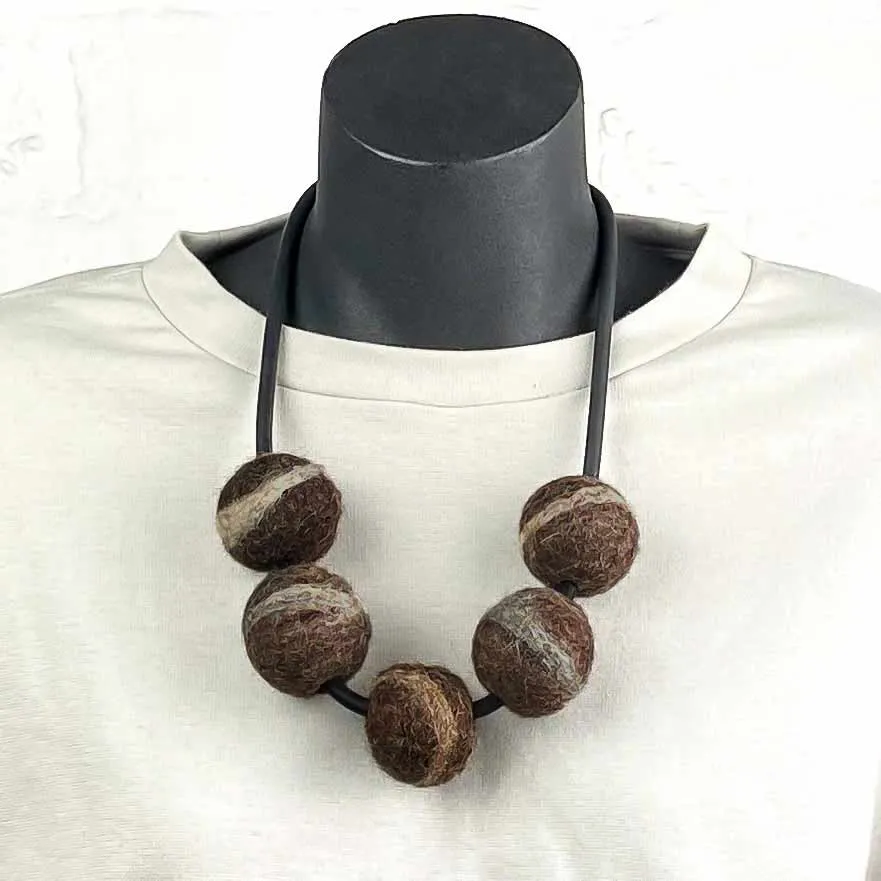 rustic chunky 5fb necklace